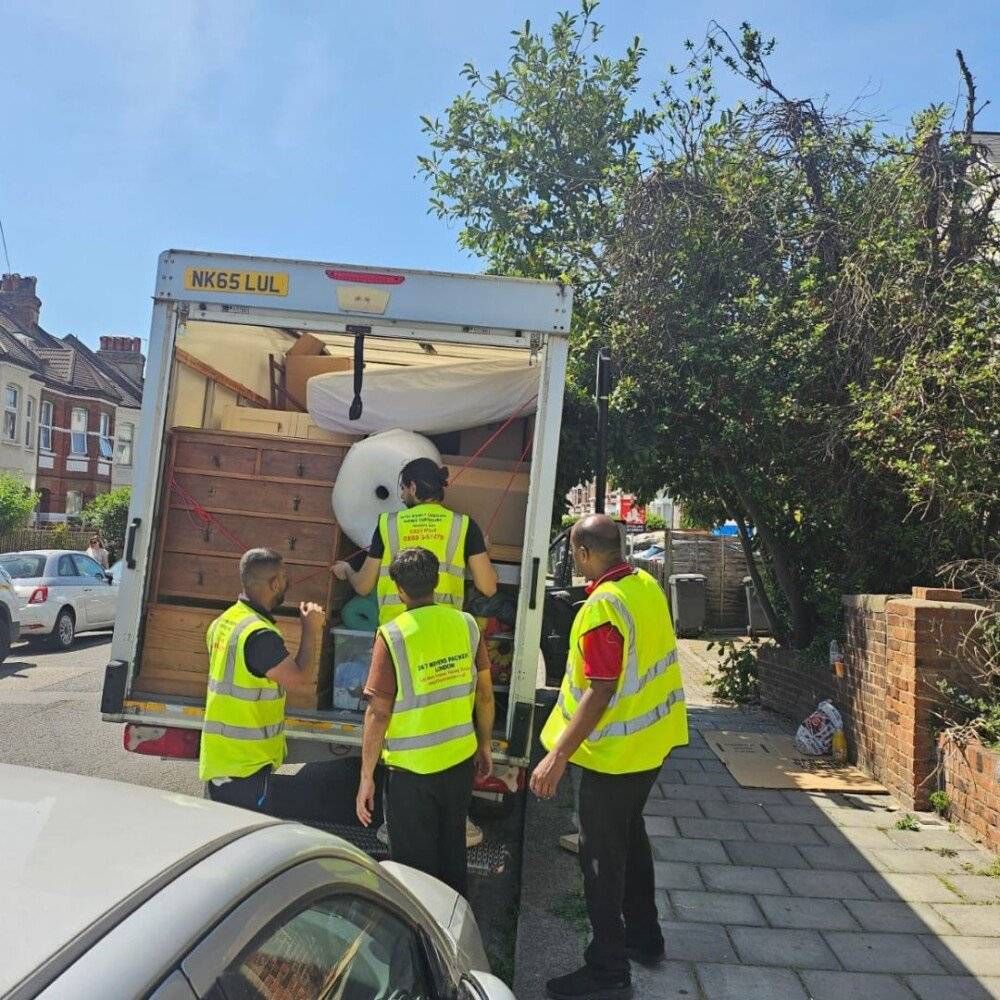 MAYFAIR MOVING COMPANY-EXCELLENT REMOVALS COMPANY