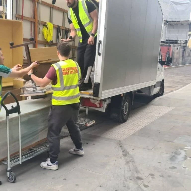 24/7 Movers Packers London Make Your Home or Office Moves Stress-Free