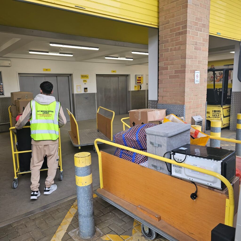 Packing and Moving Service London